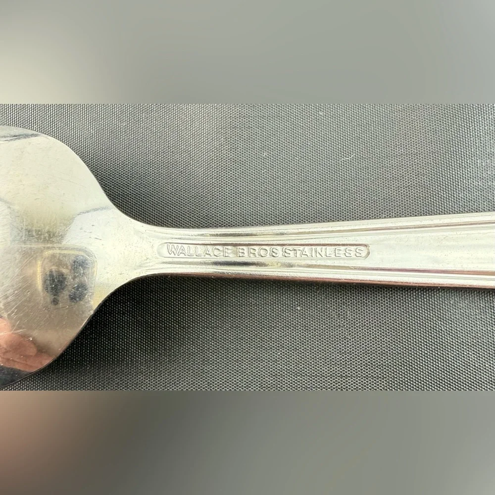 WALLACE SILVER Fleetline (Stainless) by Wallace Silver Lot‎ of 4 Teaspoons
